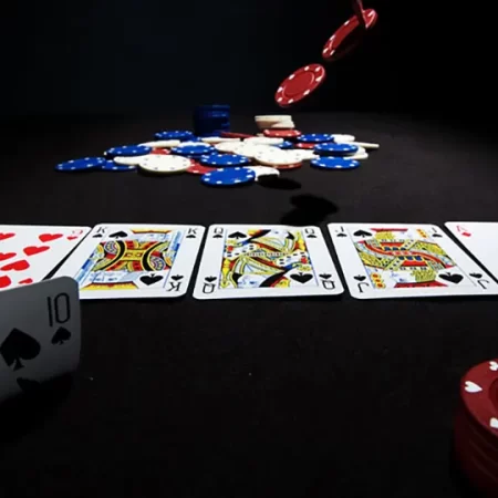 Thứ Tự Poker Online 2024: Cách Để Chiến Thắng Lớn Tại Nhà Cái Uy Tín!